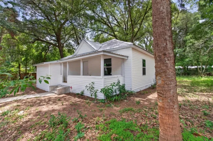 Exterior View of 13917 NW 146th Avenue