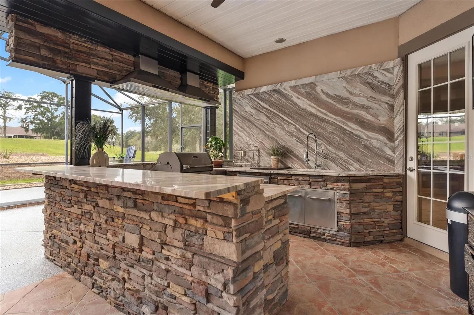Summer Kitchen with Beautiful Granite Countertops