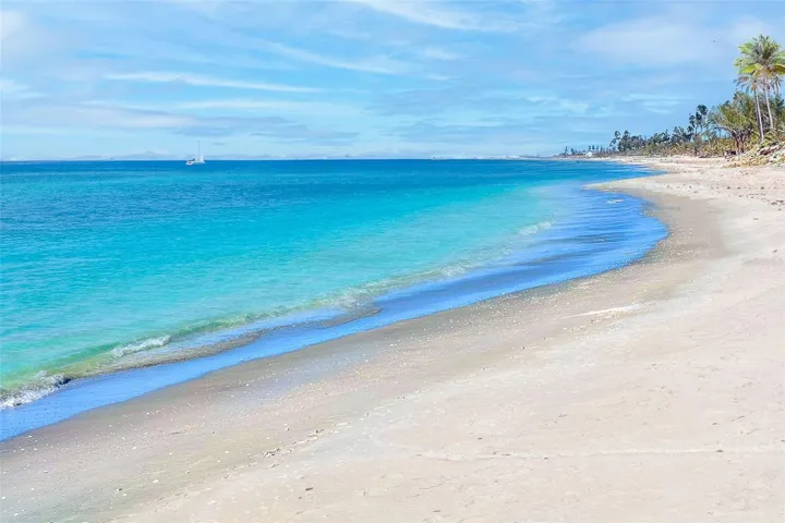 Such blue water!