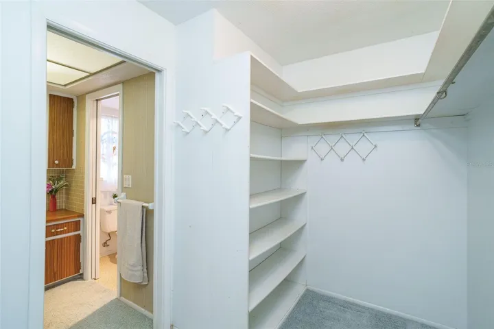 Walk-in closet