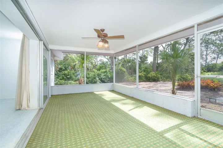 Screened private lanai