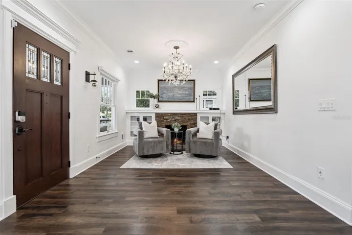 Entryway / Formal Living Room