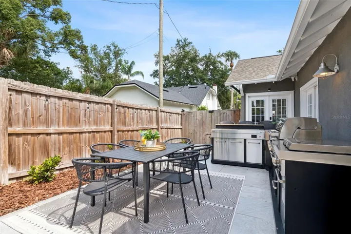 Outdoor Summer Kitchen