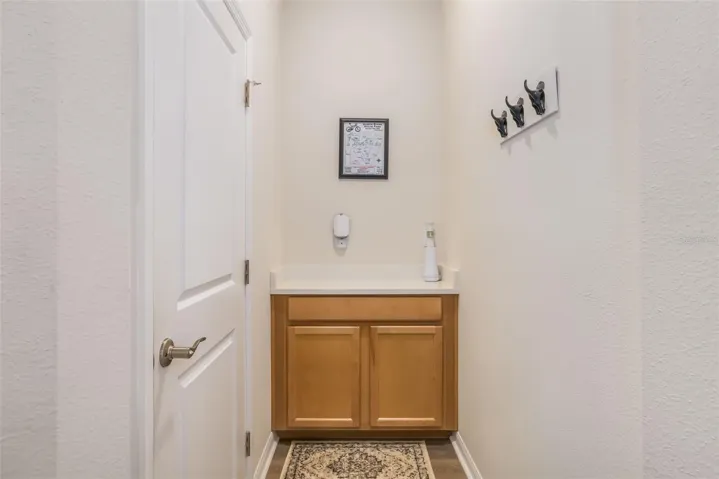 garage door/ nook area