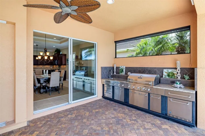 Outdoor Kitchen