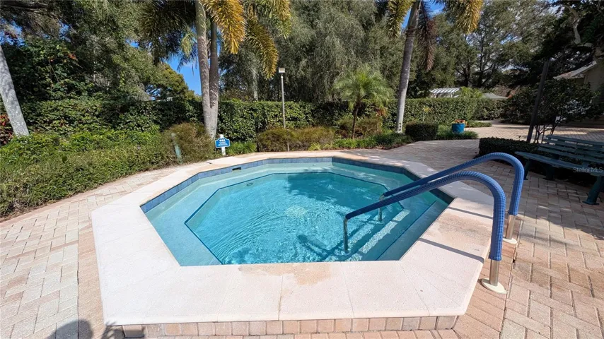 South Pointe Alexis community center, pool, spa, Fitness center, billiards room entertaining kitchen and massive seating area!