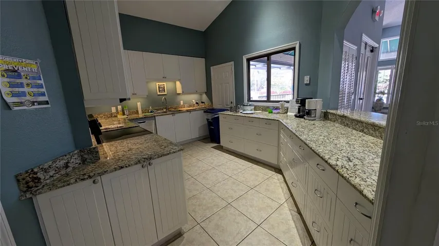 South Pointe Alexis community center, pool, spa, Fitness center, billiards room entertaining kitchen and massive seating area!