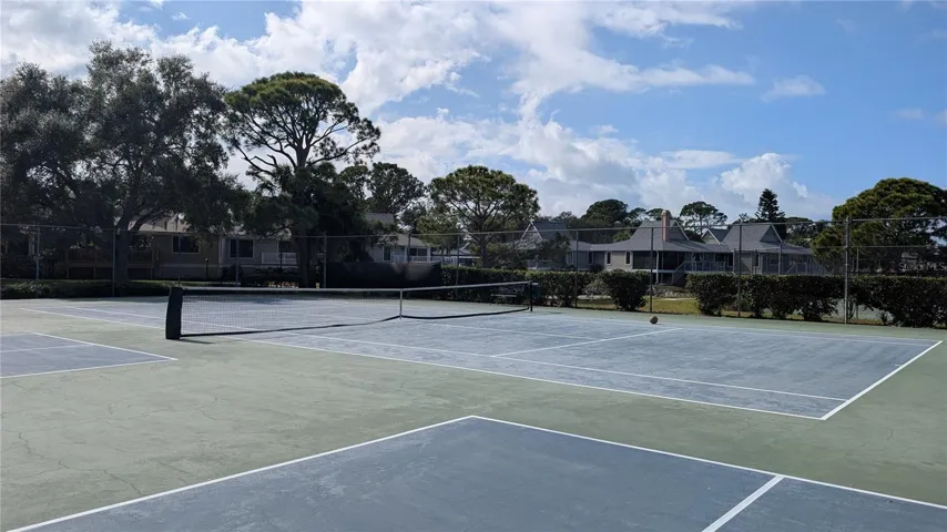 Tennis/Pickleball courts!