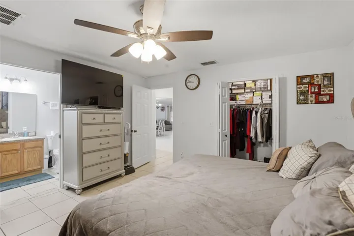 Walk-in closet