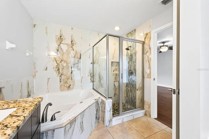 Primary en-suite bath.