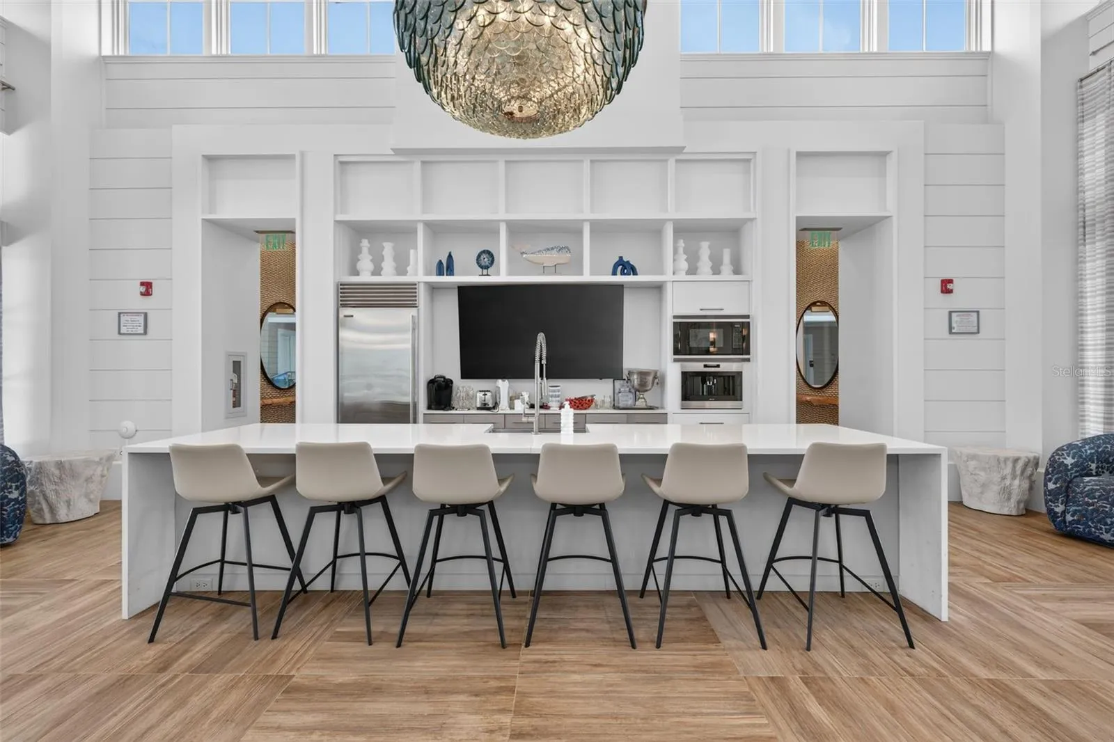 Club House Bar/Counter alternate view