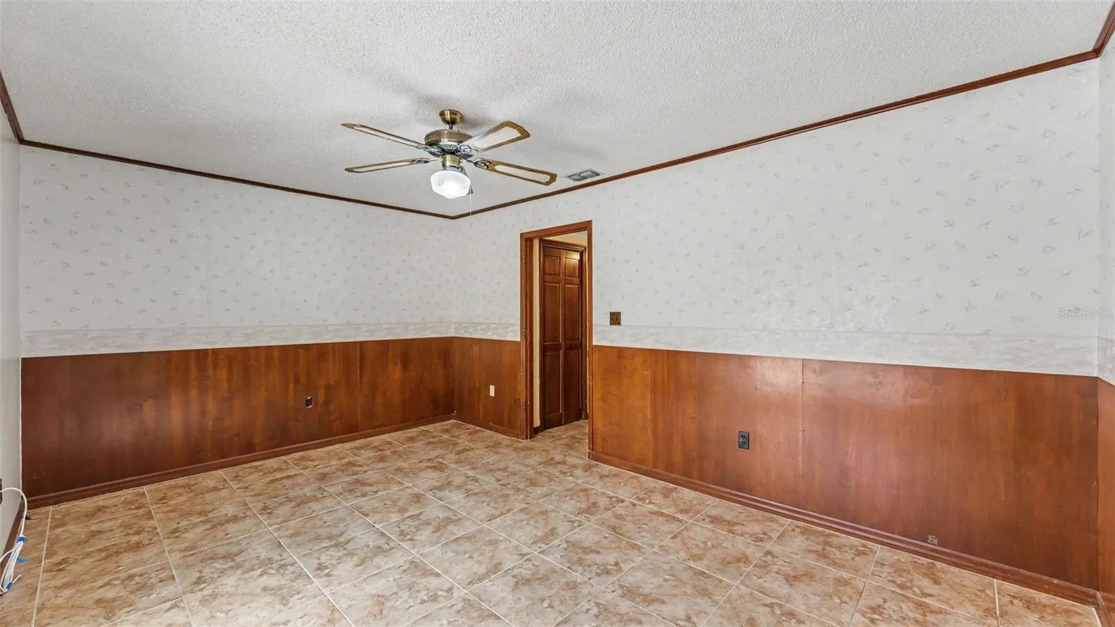 633 Victoria Square Ln, Lakeland, Florida 33813 — photo 17