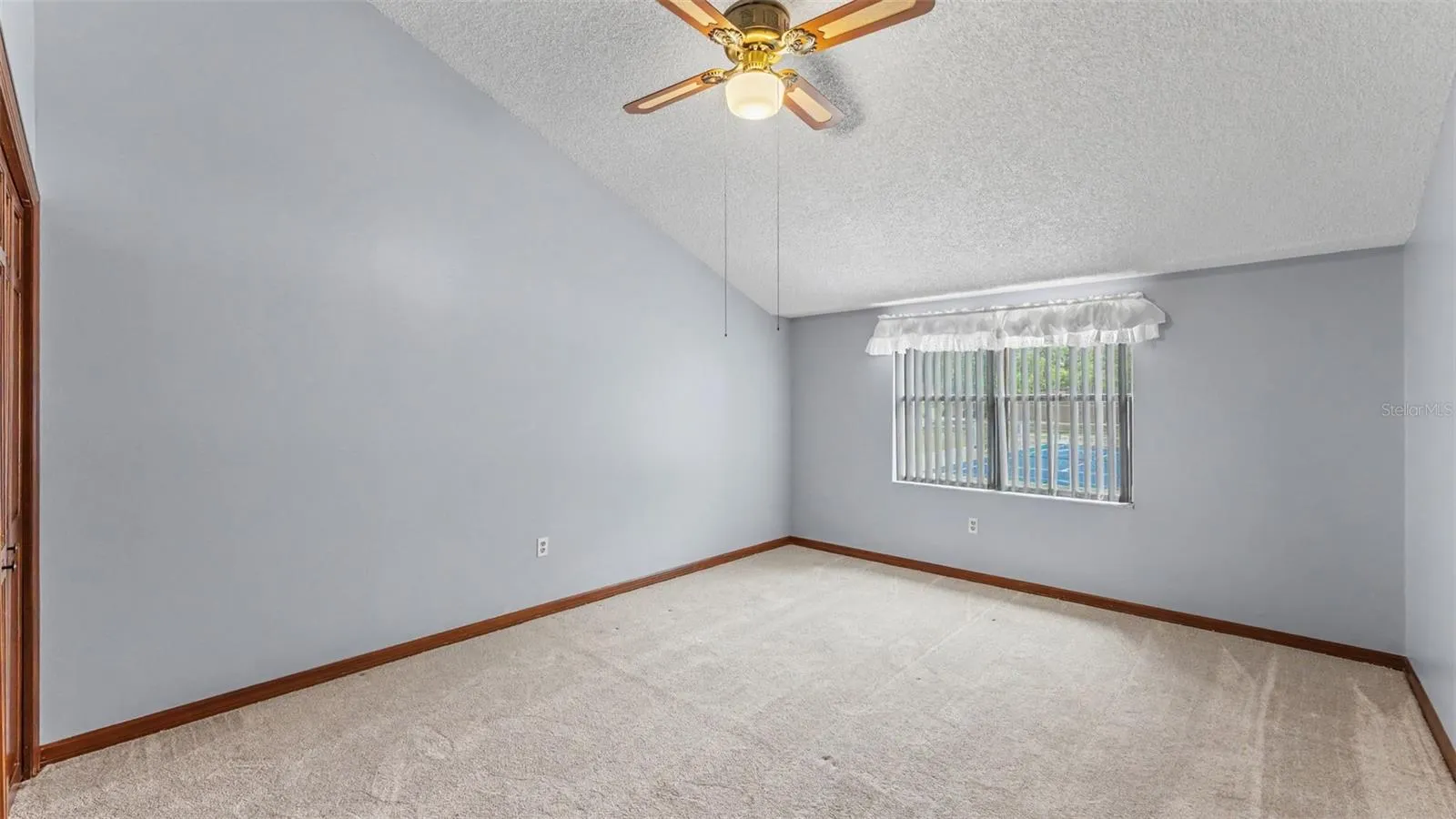 633 Victoria Square Ln, Lakeland, Florida 33813 — photo 34