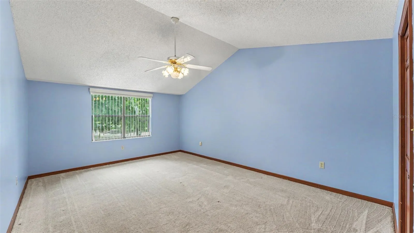 633 Victoria Square Ln, Lakeland, Florida 33813 — photo 30