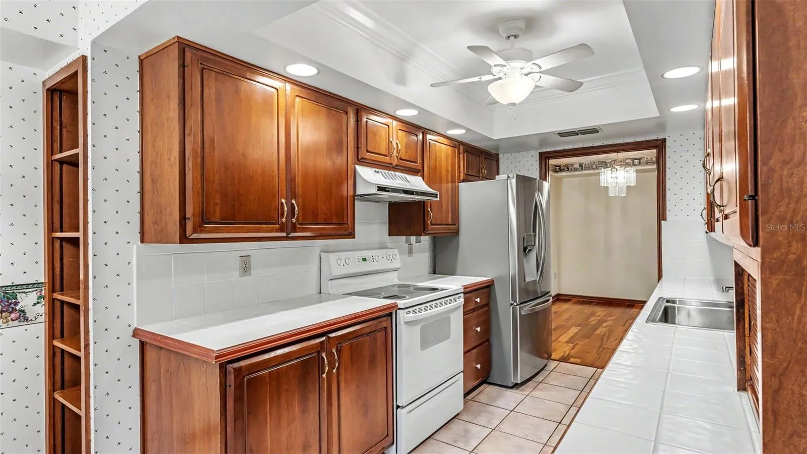 633 Victoria Square Ln, Lakeland, Florida 33813 — photo 10