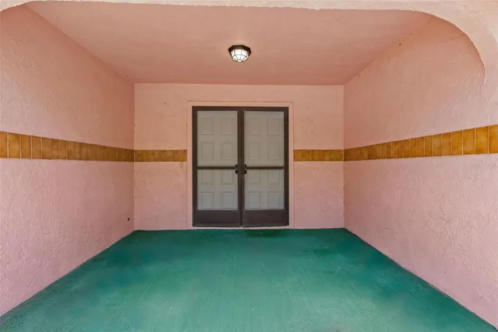 covered front entrance