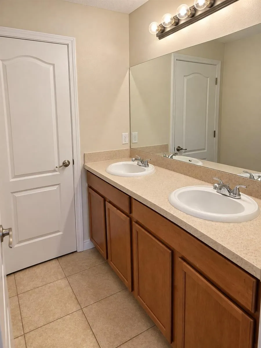 Upstairs Master Bathroom