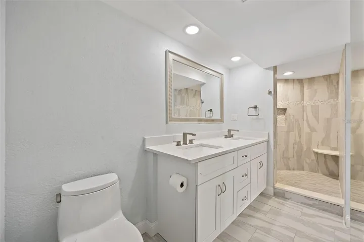 Primary En Suite Bathroom