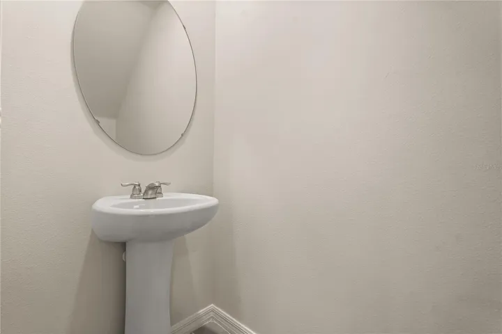 Half-bath ground floor.