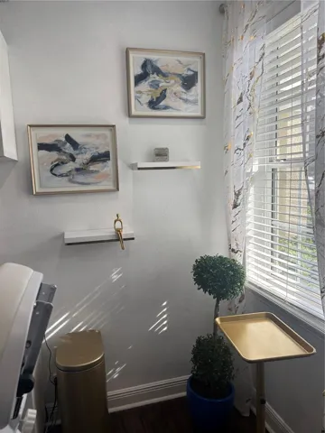Corner Area