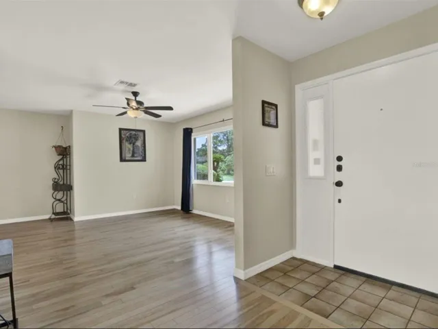 Entry way