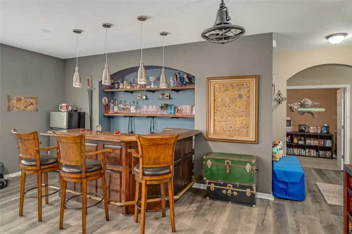 Custom bar