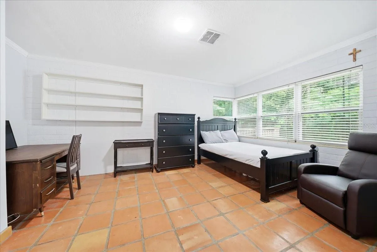 Main House - Bedroom #2