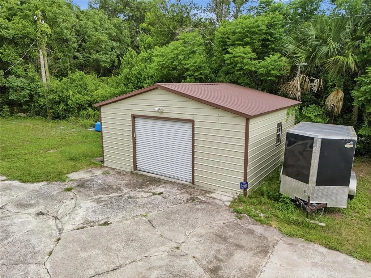 Garage