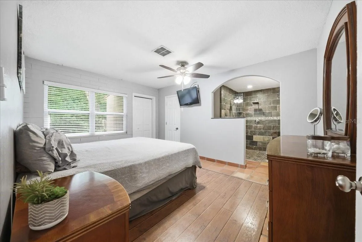 Main House - Master Bedroom