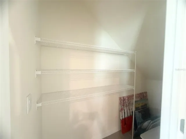 Walk in pantry