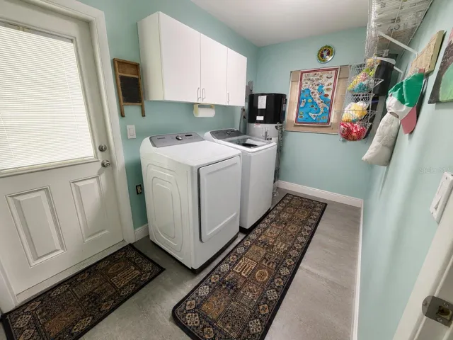 The laundry room is spacious and verstile