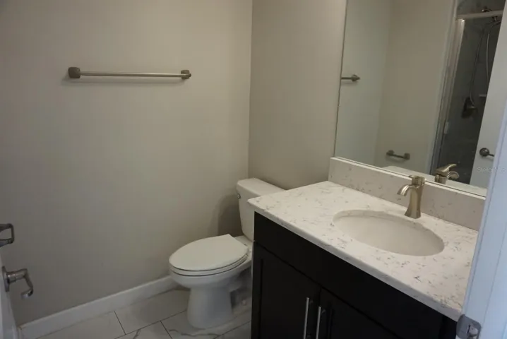 hallbath first floor