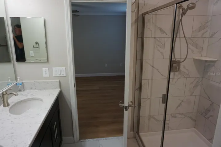 Primary bath stand up shower