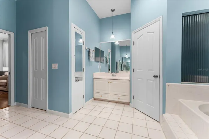 Primary Suite - Bathroom
