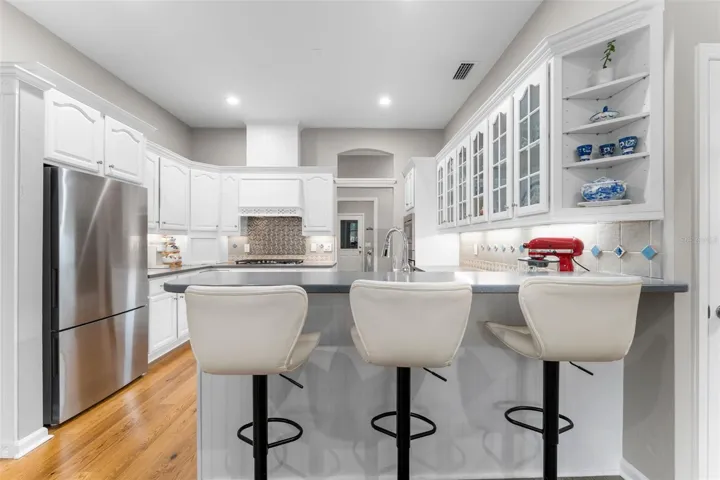 Breakfast bar