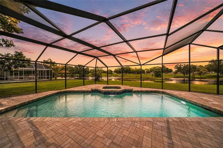 Pool &amp; Spa with Lake &amp; Golf Course View