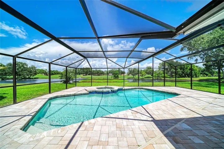 Pool &amp; Spa with Lake &amp; Golf Course View