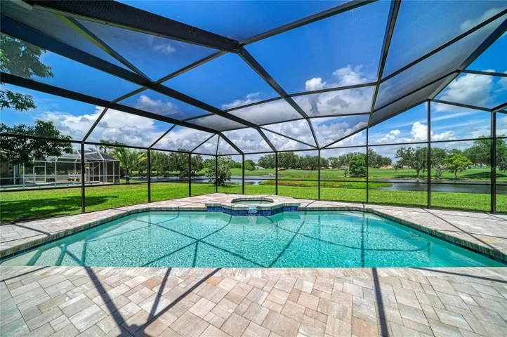Pool &amp; Spa with Lake &amp; Golf Course View
