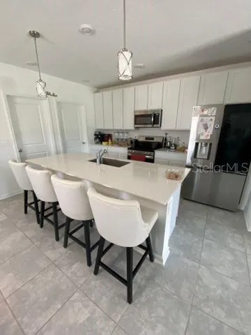 Kitchen pic 1