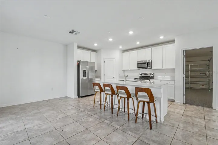 dining/kitchen