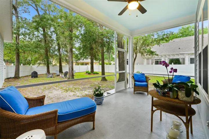 Large screened lanai