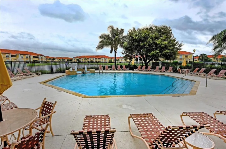 Community pool