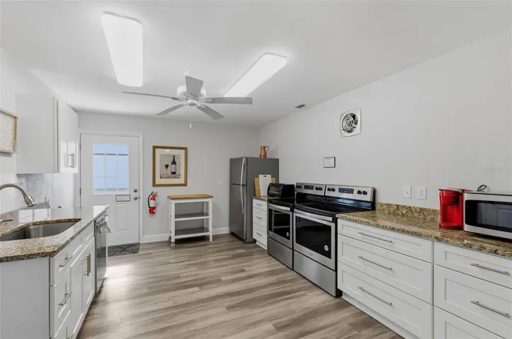 clubhouse kitchen