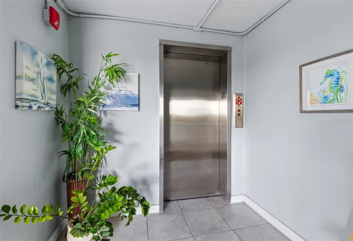 elevator to top floor unit