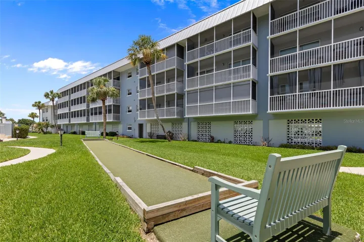corn hole court
