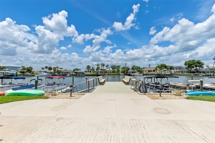 Condo dock with fish cleaning station