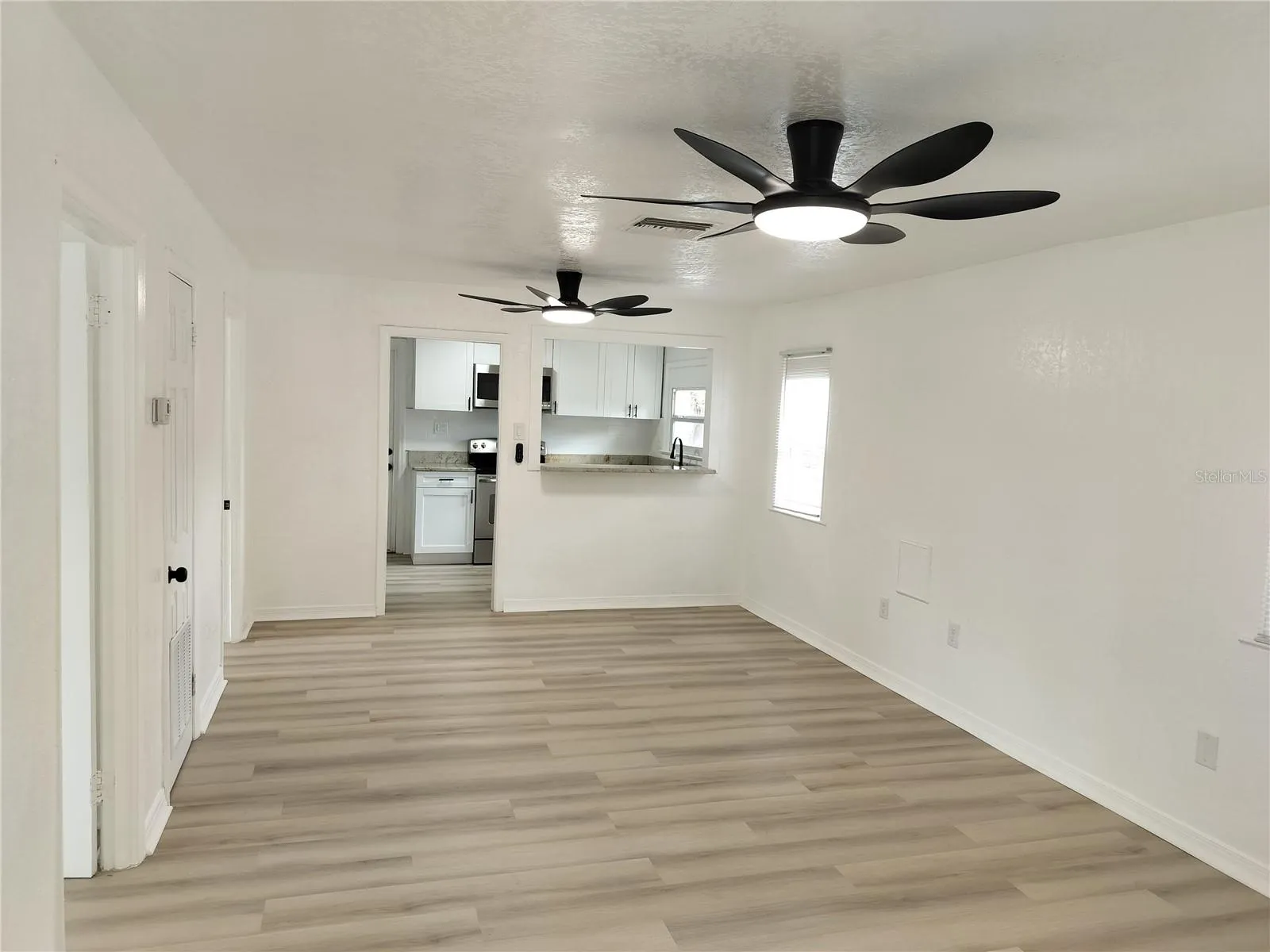 Living/Dining Combo