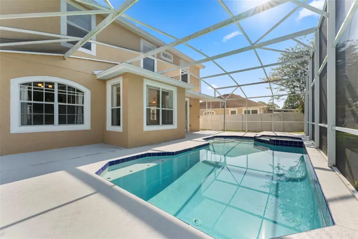 Pool & Spa