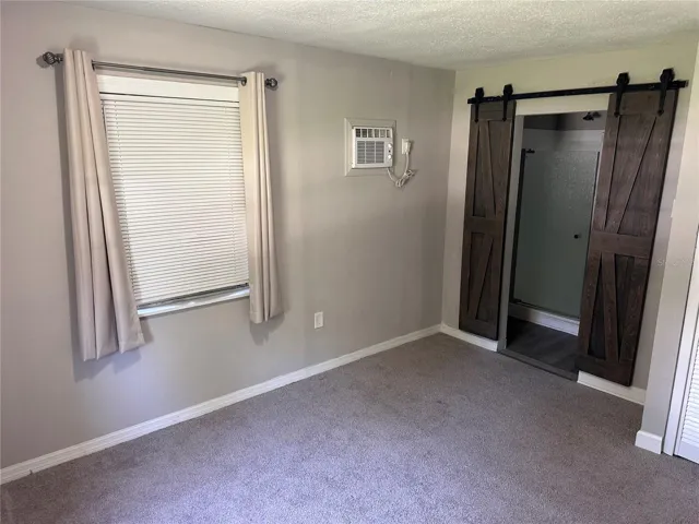 Master bed room