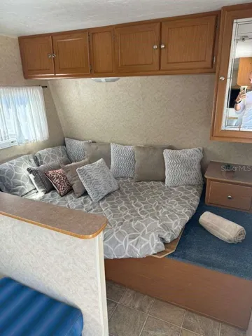 Mobile home unit